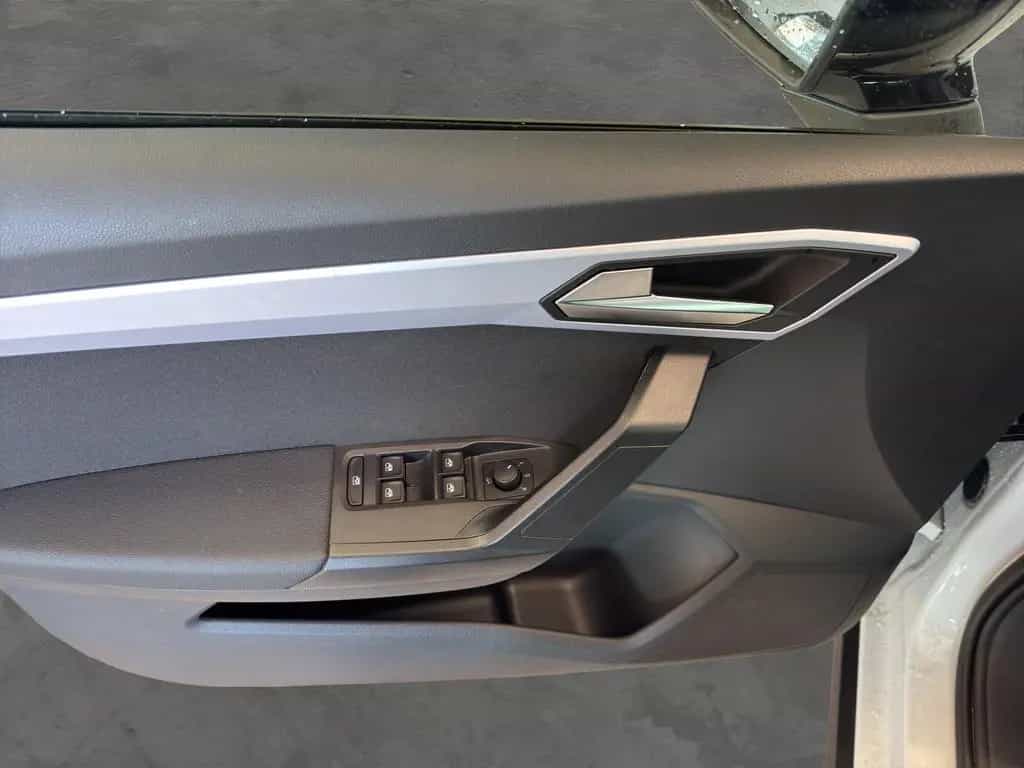 Seat Arona 1.0 TSI DSG FR ab 176.- m.990.- Sonderzahl 07/2025-photo-12
