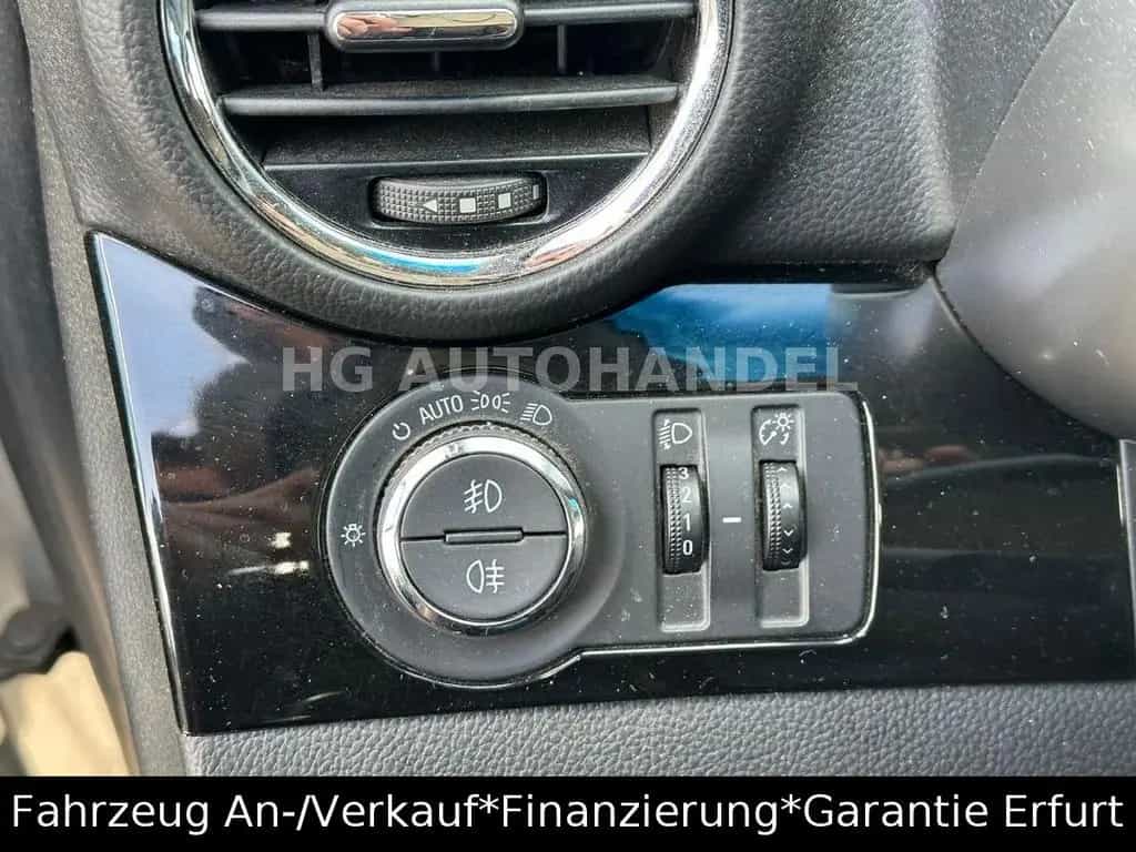 Chevrolet Orlando LTZ 109.000/Automat./Navi/AHK 05/2012-photo-20