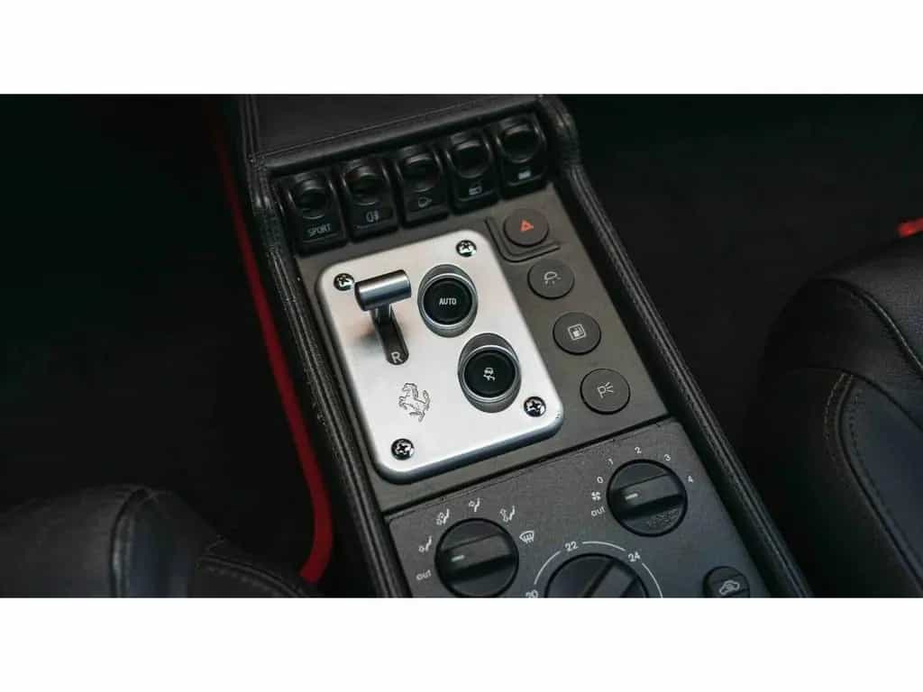 Ferrari F355 F1 Spider - 2.Hand -  Neuer Service - TOP 04/1998-photo-10