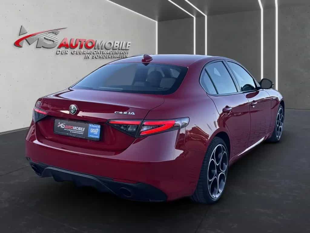Alfa Romeo Giulia Veloce Q4+MATRIX-LED+ACC+1.HAND+KAMERA 01/2024-photo-3