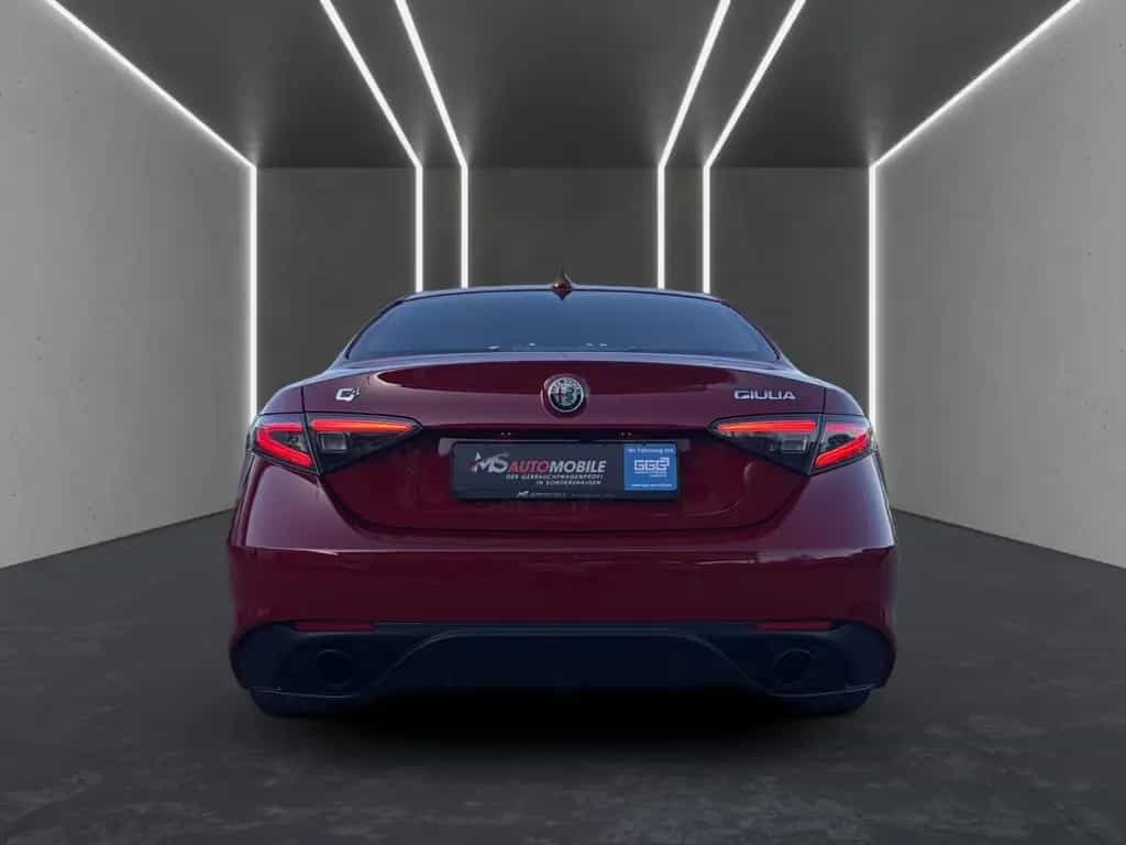 Alfa Romeo Giulia Veloce Q4+MATRIX-LED+ACC+1.HAND+KAMERA 01/2024-photo-4