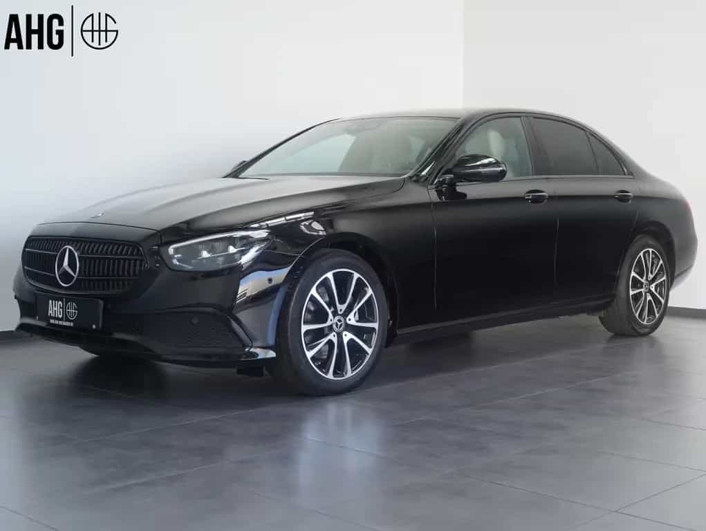 Mercedes-Benz E-Class d Avantgarde NIGHT/WIDESCREEN/AHK 03/2023-photo-0