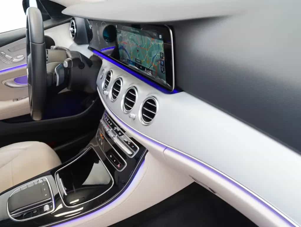 Mercedes-Benz E-Class d Avantgarde NIGHT/WIDESCREEN/AHK 03/2023-photo-10
