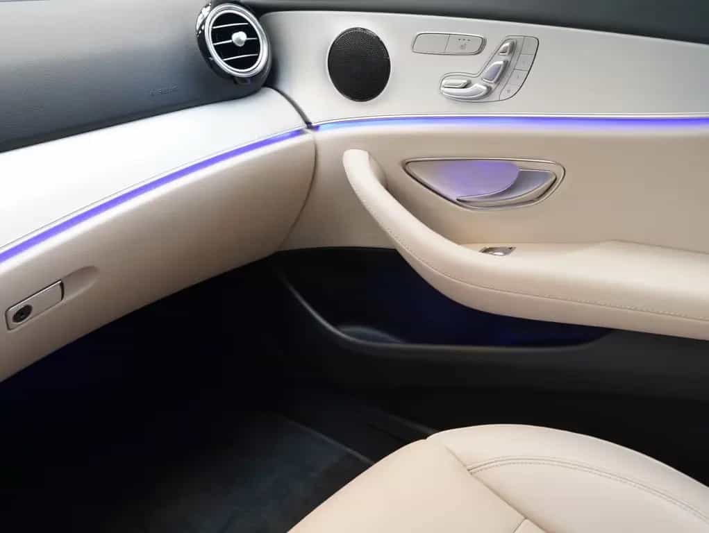 Mercedes-Benz E-Class d Avantgarde NIGHT/WIDESCREEN/AHK 03/2023-photo-11
