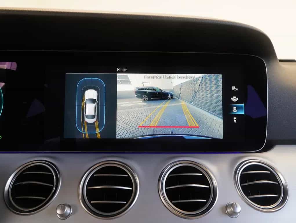 Mercedes-Benz E-Class d Avantgarde NIGHT/WIDESCREEN/AHK 03/2023-photo-18