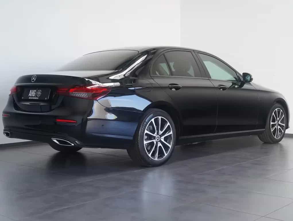 Mercedes-Benz E-Class d Avantgarde NIGHT/WIDESCREEN/AHK 03/2023-photo-2