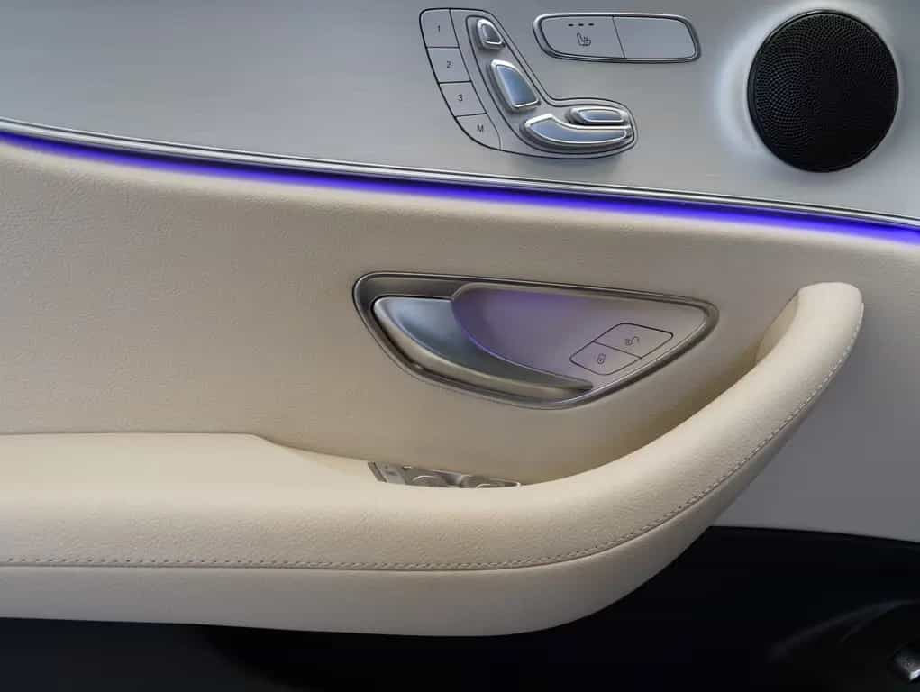 Mercedes-Benz E-Class d Avantgarde NIGHT/WIDESCREEN/AHK 03/2023-photo-7