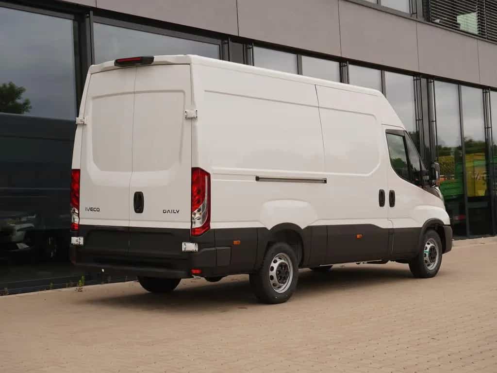 Iveco Other Daily 35S16 3.0 L Automatik / 3,5t Anhängelast null-photo-1