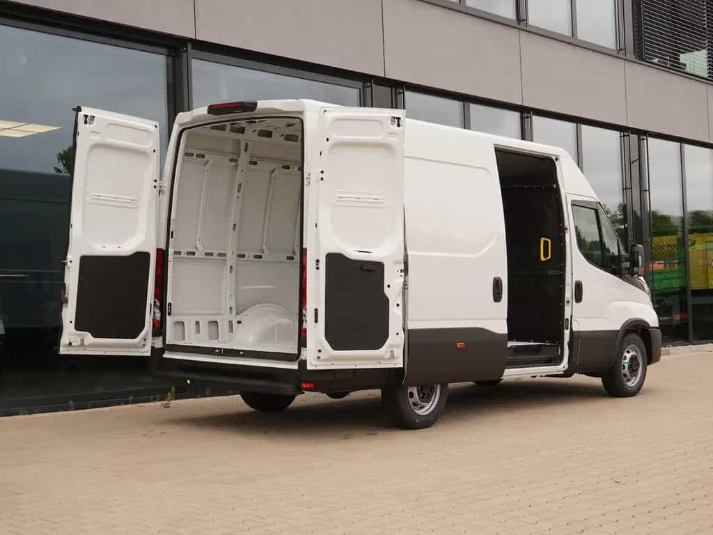 Iveco Other Daily 35S16 3.0 L Automatik / 3,5t Anhängelast null-photo-3
