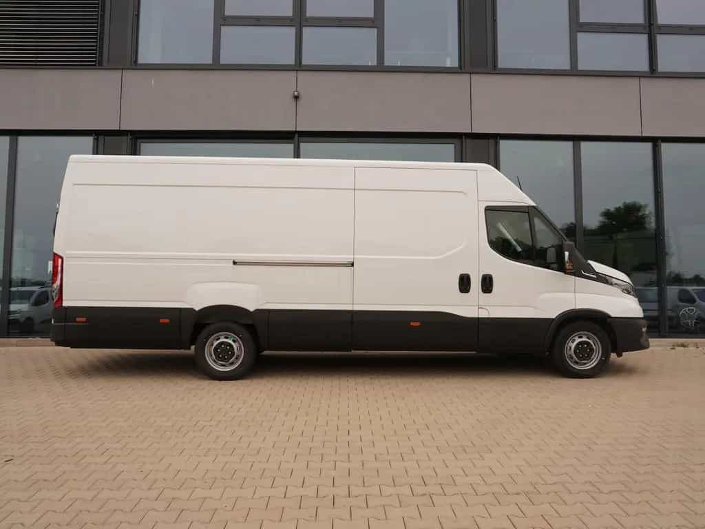 Iveco Other Daily 35S16 3.0 L Automatik / 4,68 m Ladelänge null-photo-2