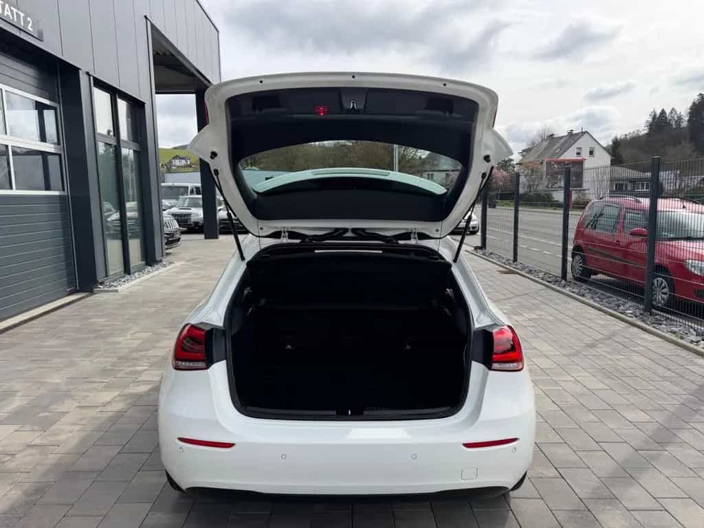 Mercedes-Benz A-Class 4-Matic*NAVI*SHZG*8-FACH*TEMPO*PDC 09/2018-photo-16