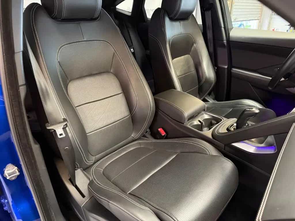 Jaguar E-Pace R-Dynamic HSE AWD MATRIX/HUD/ACC/20/1HAND 11/2018-photo-16