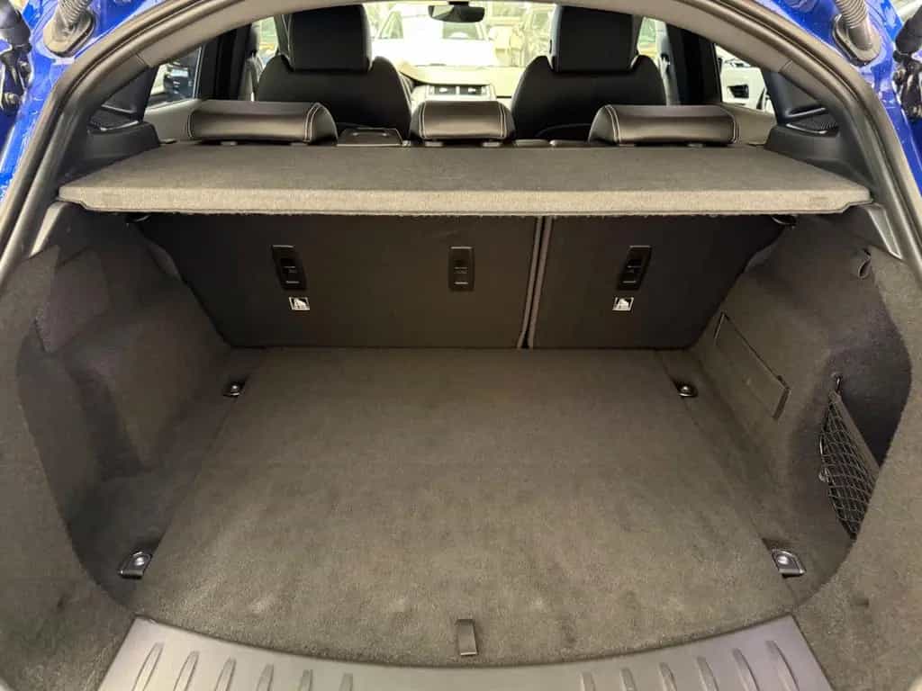 Jaguar E-Pace R-Dynamic HSE AWD MATRIX/HUD/ACC/20/1HAND 11/2018-photo-18