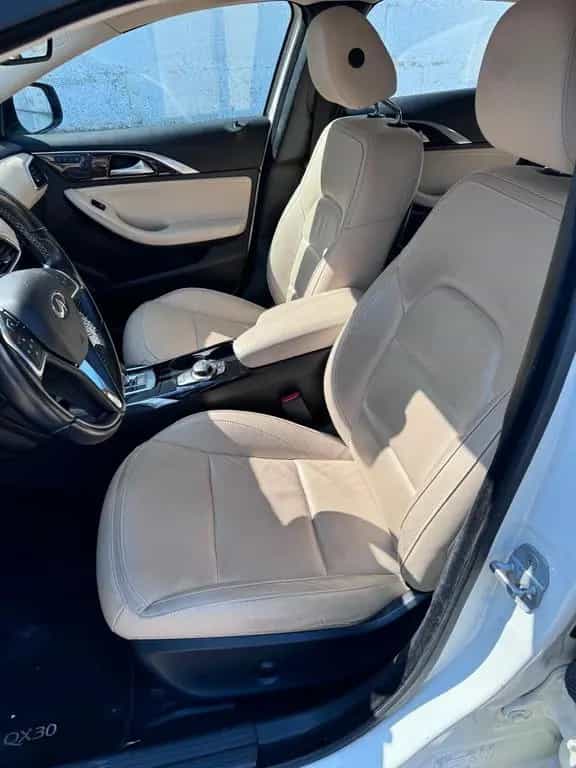 Infiniti Q30 2.2 diesel DCT AWD Luxe Tech 06/2019-photo-5
