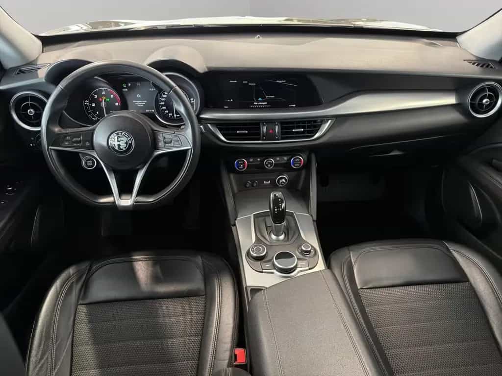 Alfa Romeo Stelvio Super 2WD AUT*NAVI*LEDER*SHZ*Garantie* 07/2018-photo-17