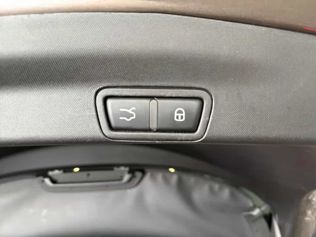 Alfa Romeo Stelvio Super 2WD AUT*NAVI*LEDER*SHZ*Garantie* 07/2018-photo-25