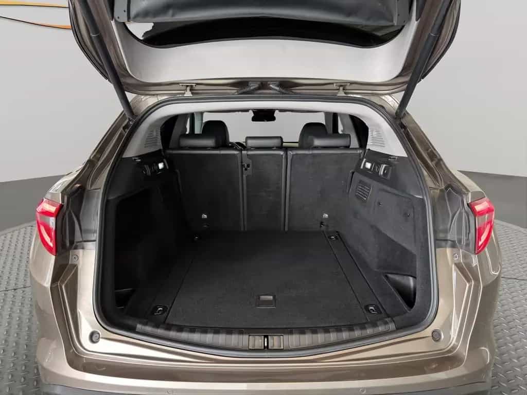 Alfa Romeo Stelvio Super 2WD AUT*NAVI*LEDER*SHZ*Garantie* 07/2018-photo-6
