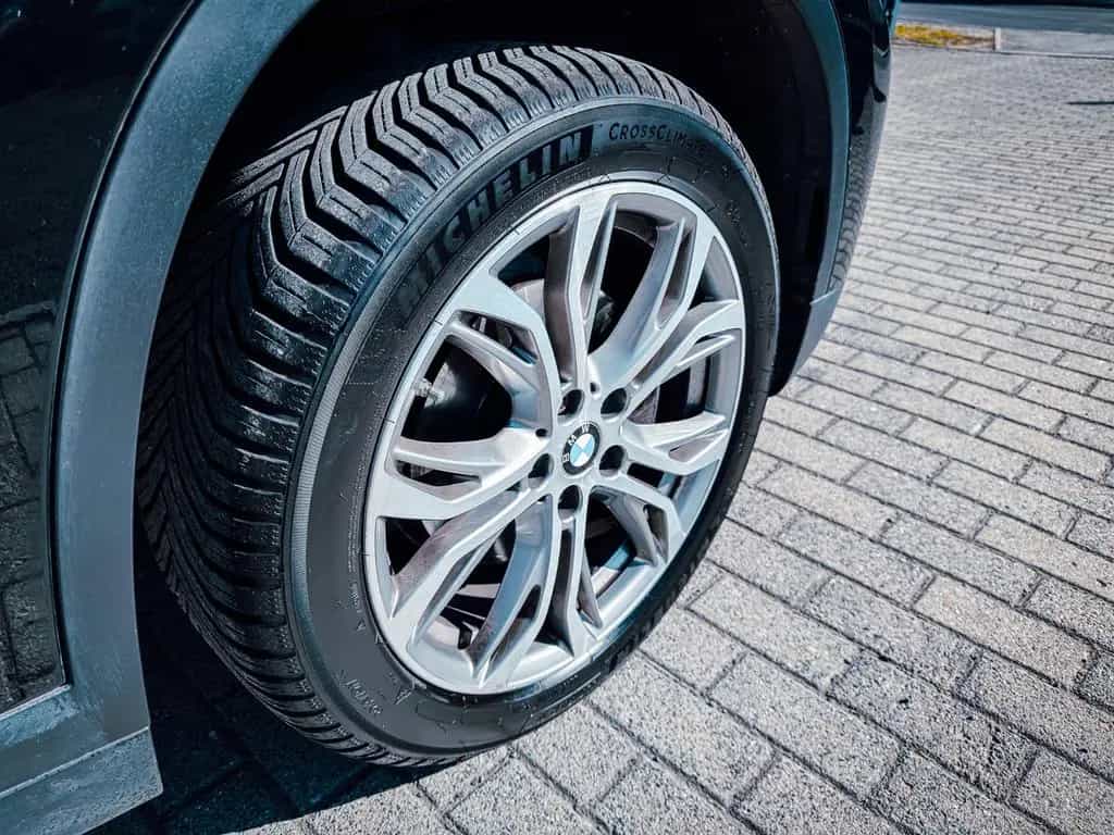 BMW X1 sDrive 18 i xLine M Sport 08/2019-photo-15