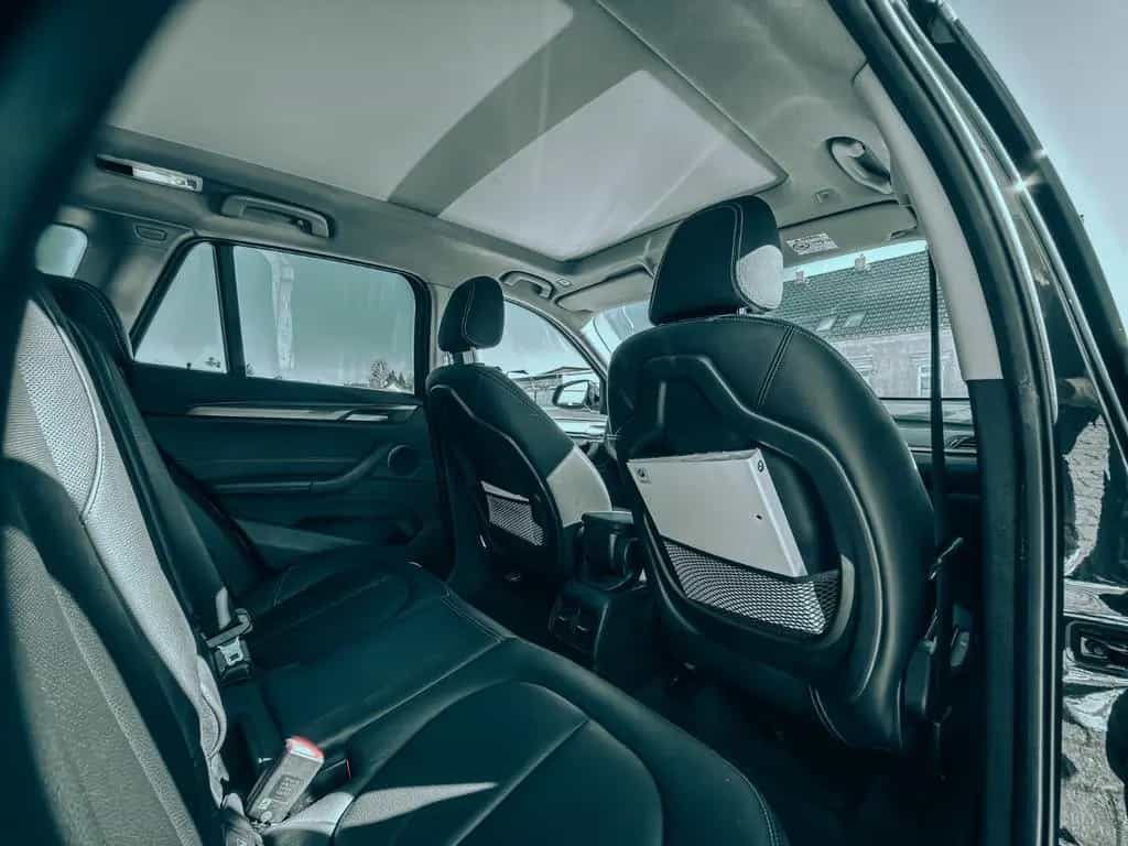 BMW X1 sDrive 18 i xLine M Sport 08/2019-photo-22