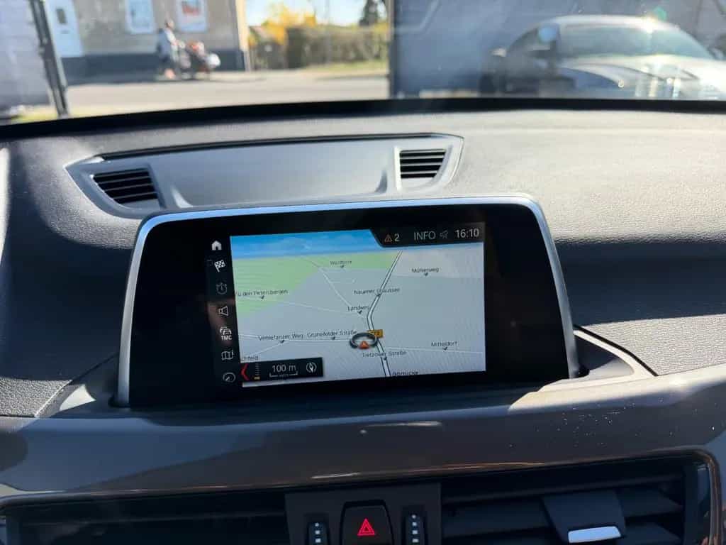 BMW X1 sDrive 18 i xLine M Sport 08/2019-photo-27