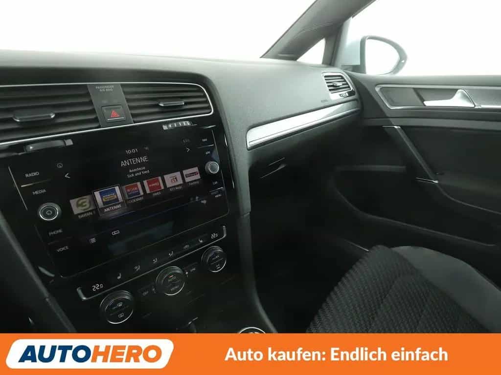 Volkswagen Golf VII 1.4 TSI Highline BlueMotion*NAVI*PDC* 04/2017-photo-23