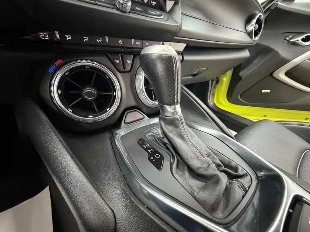 Chevrolet Camaro 6,2 V8 Zl1-Kit Neon-Yellow/Perf-Aga/Bose/ 07/2021-photo-32