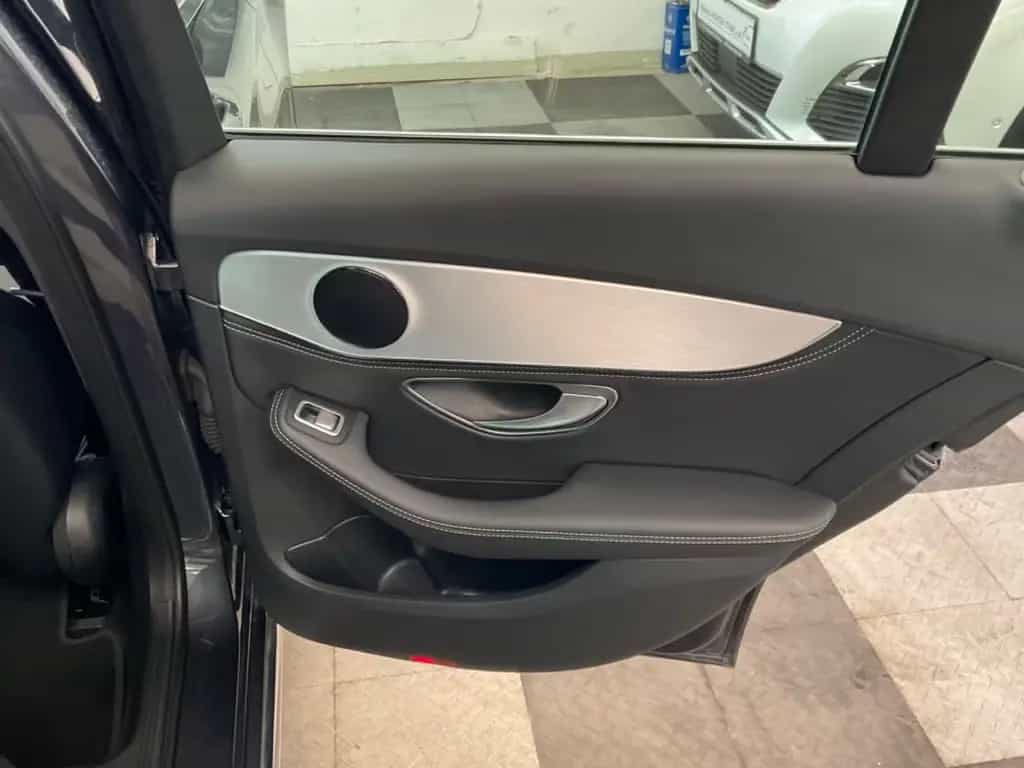 Mercedes-Benz C 180 CGI Aut,Avantgarde,Navi,LED,AHK, TÜV28 10/2016-photo-24