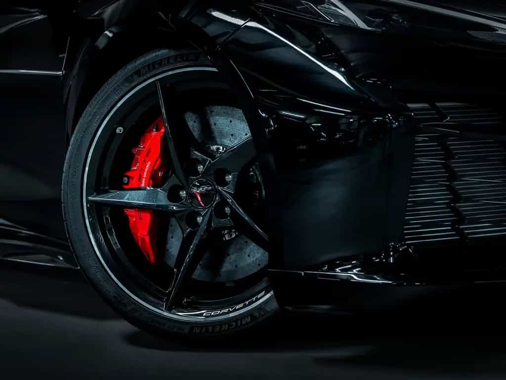 Corvette C8 E-Ray 3LZ Coupe V8 wenig KM 11/2025-photo-15