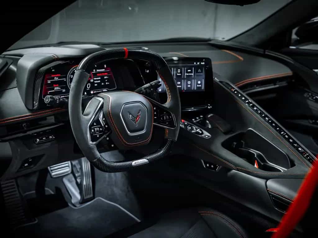 Corvette C8 E-Ray 3LZ Coupe V8 wenig KM 11/2025-photo-23