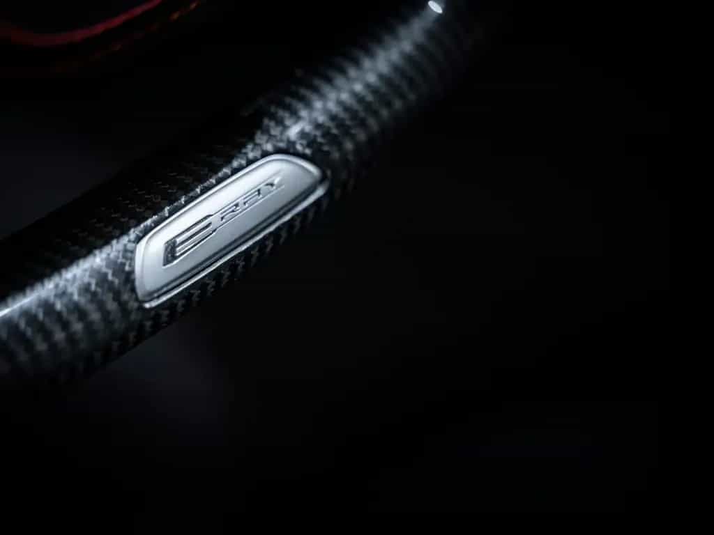 Corvette C8 E-Ray 3LZ Coupe V8 wenig KM 11/2025-photo-34