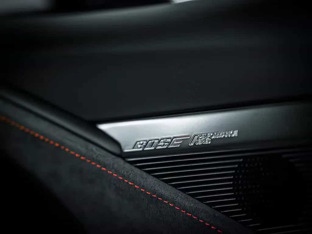 Corvette C8 E-Ray 3LZ Coupe V8 wenig KM 11/2025-photo-35