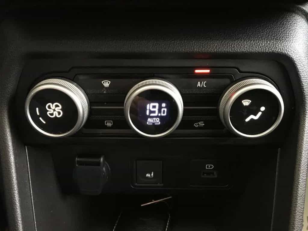 Dacia Sandero III 1.0 Stepway Extreme+/Klima/Sitzh/PDC 05/2024-photo-22