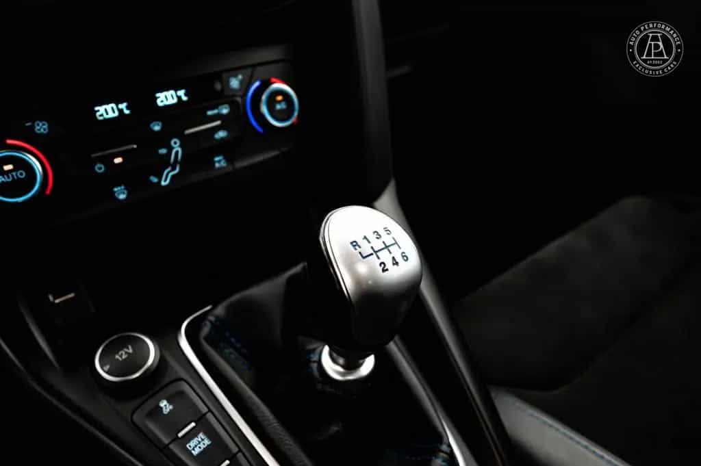 Ford Focus RS 350hp Bucket Seats Manual 06/2018-photo-8