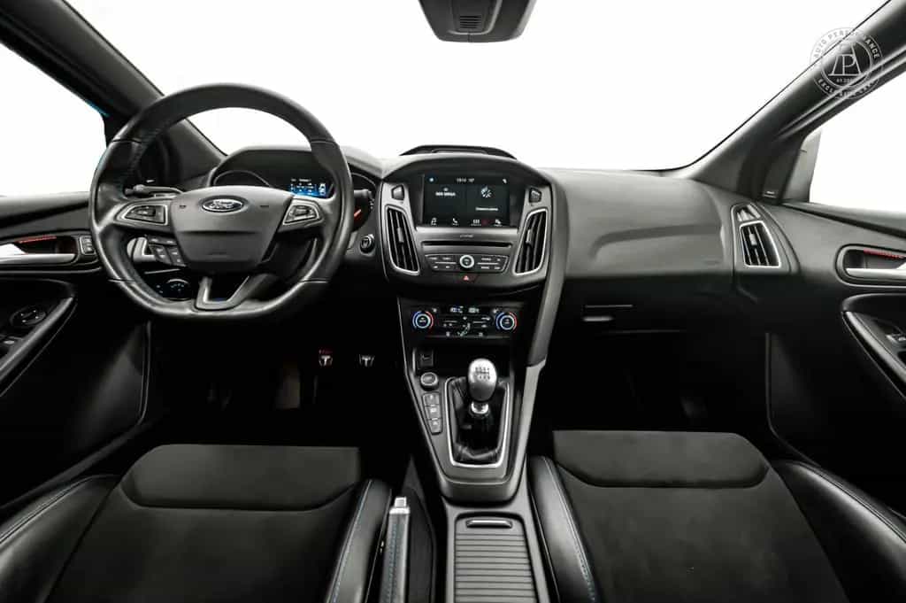 Ford Focus RS 350hp Bucket Seats Manual 06/2018-photo-3