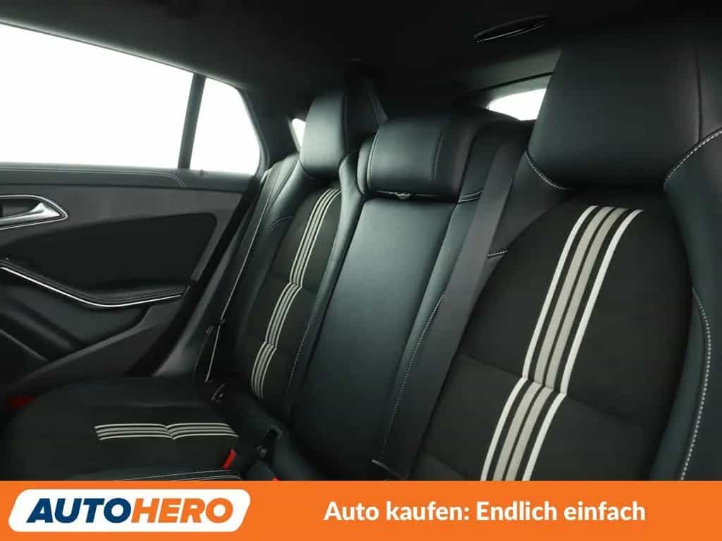 Mercedes-Benz CLA 180 Shooting Brake CLA-Klasse CLA 180 Shooting Brake AMG Line Aut. 02/2018-photo-13