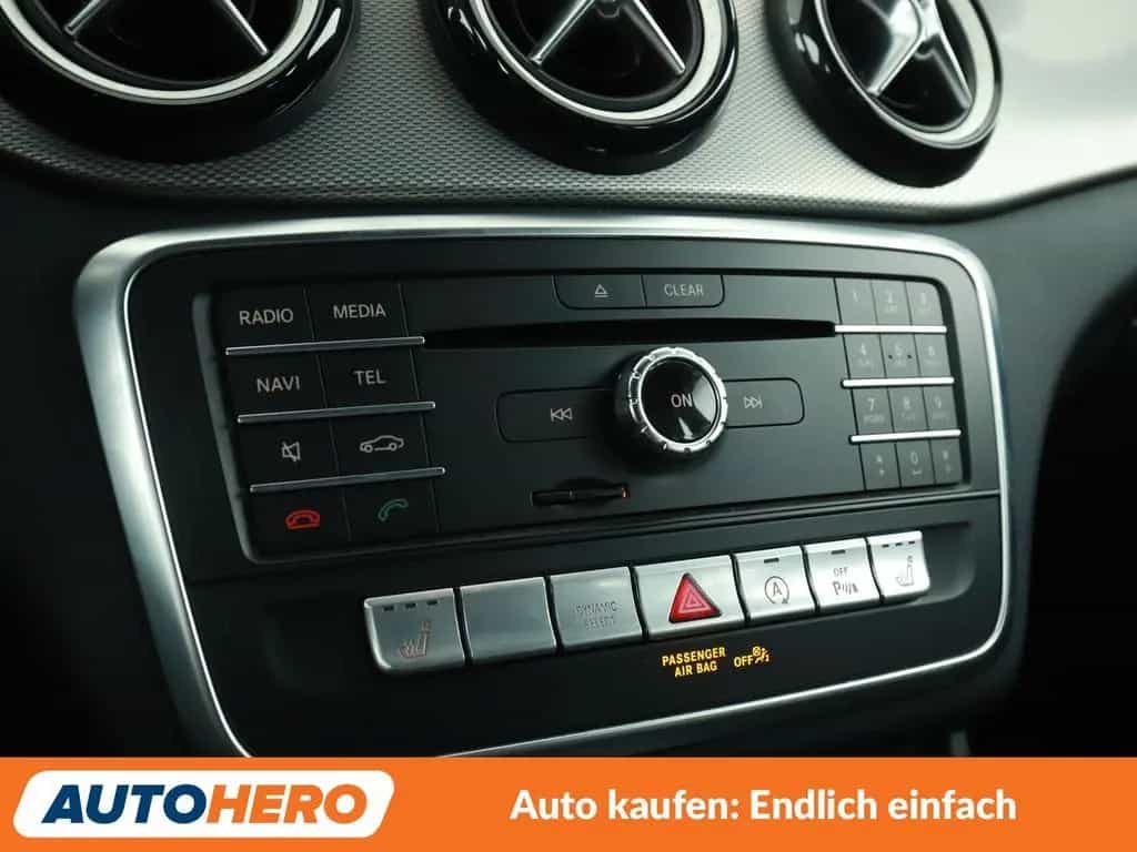 Mercedes-Benz CLA 180 Shooting Brake CLA-Klasse CLA 180 Shooting Brake AMG Line Aut. 02/2018-photo-22