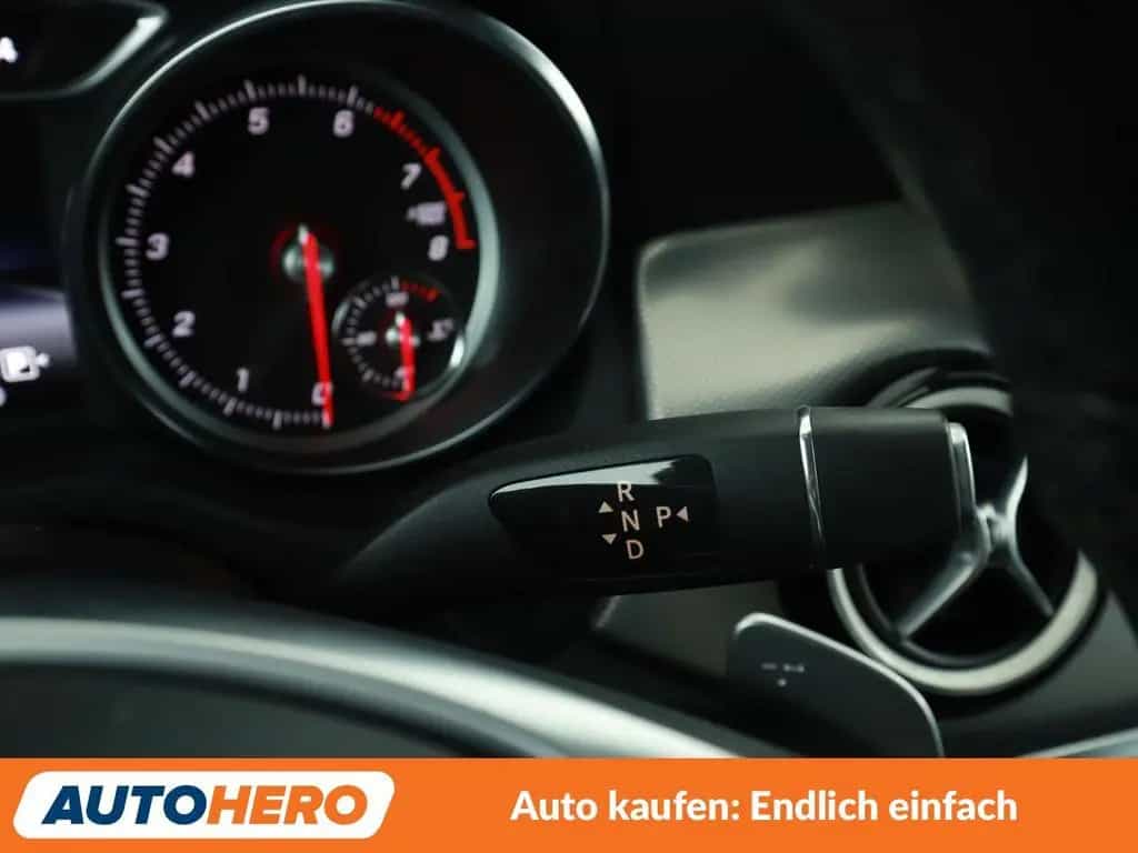 Mercedes-Benz CLA 180 Shooting Brake CLA-Klasse CLA 180 Shooting Brake AMG Line Aut. 02/2018-photo-28