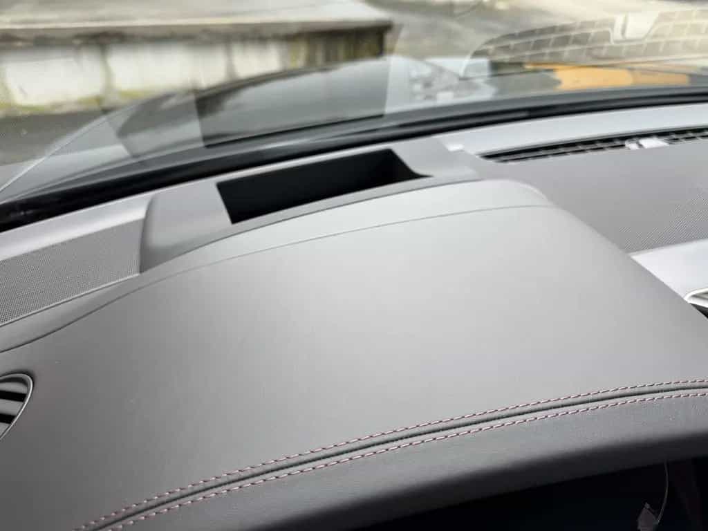 Bentley Bentayga V8 Azure Black Mulliner Carbon Pano HuD 09/2023-photo-34