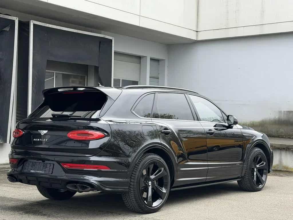 Bentley Bentayga V8 Azure Black Mulliner Carbon Pano HuD 09/2023-photo-5