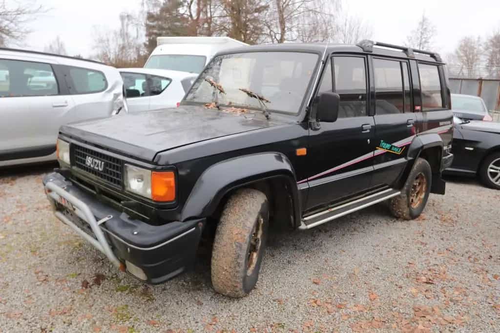 Isuzu Trooper 4x4 Wenig KM AHK ZV SHZ 04/1991-photo-1