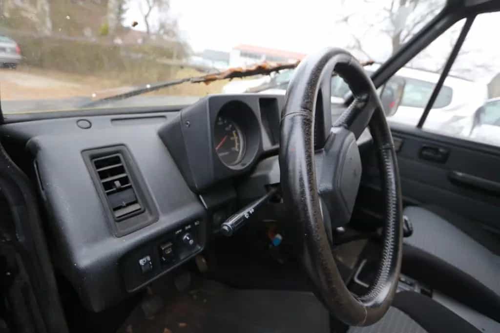 Isuzu Trooper 4x4 Wenig KM AHK ZV SHZ 04/1991-photo-12