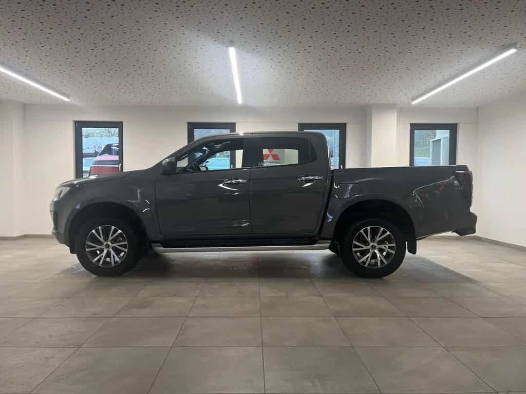 Isuzu D-Max 1.9L DoubleCab 4x4 LSE LED ACC PDC Kamera 03/2026-photo-1