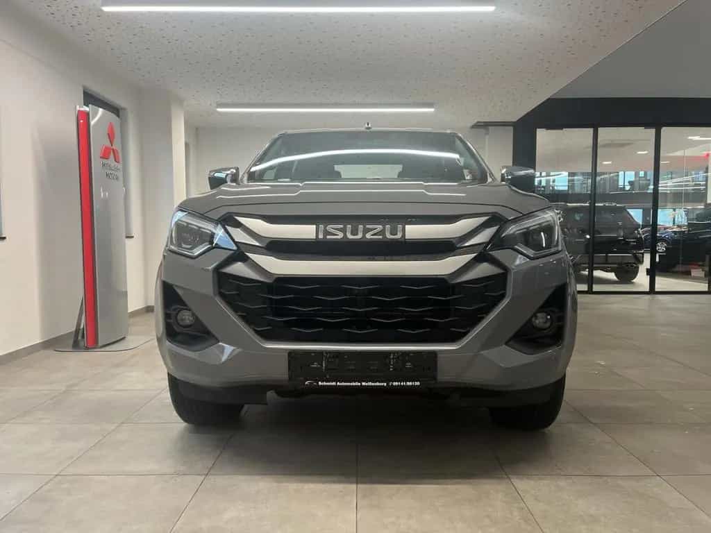 Isuzu D-Max 1.9L DoubleCab 4x4 LSE LED ACC PDC Kamera 03/2026-photo-4