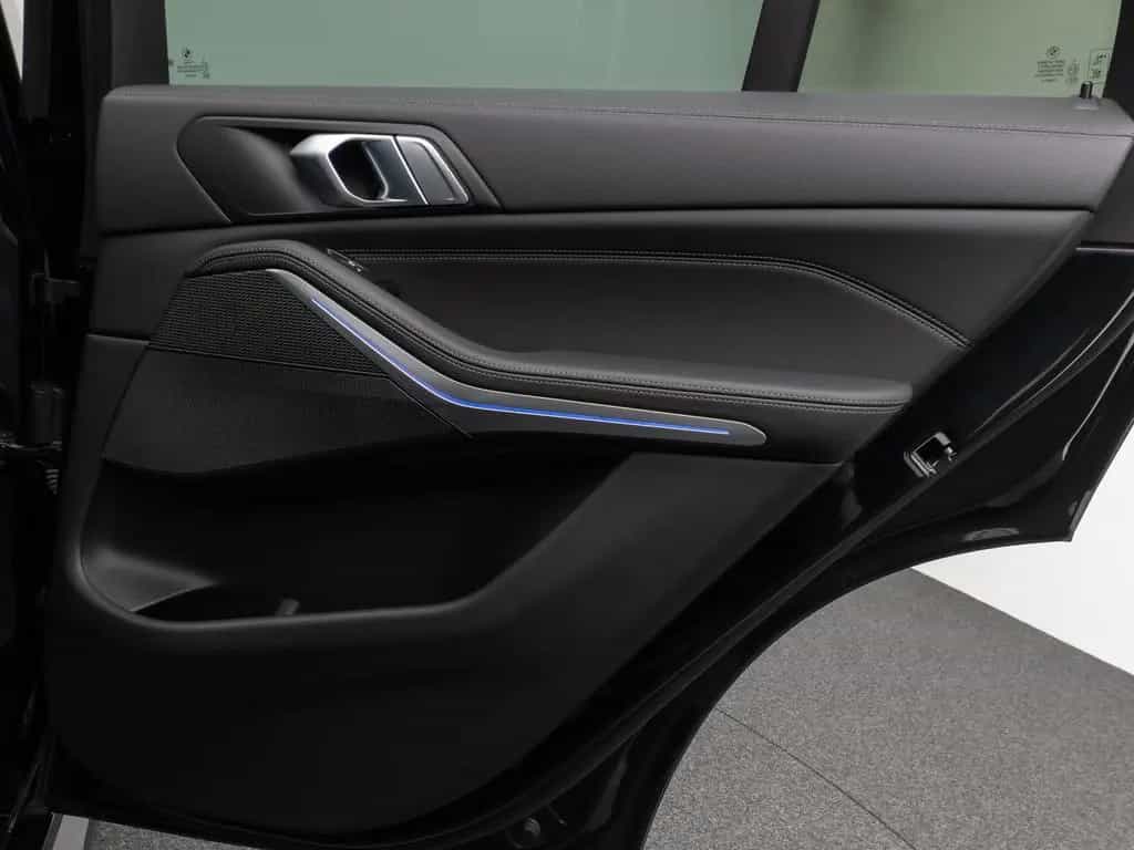 BMW X5 xD30d M Sport Panorama Kamera HUD DAB HiFi 10/2021-photo-32