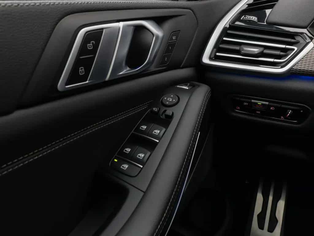 BMW X5 xD30d M Sport Panorama Kamera HUD DAB HiFi 10/2021-photo-34