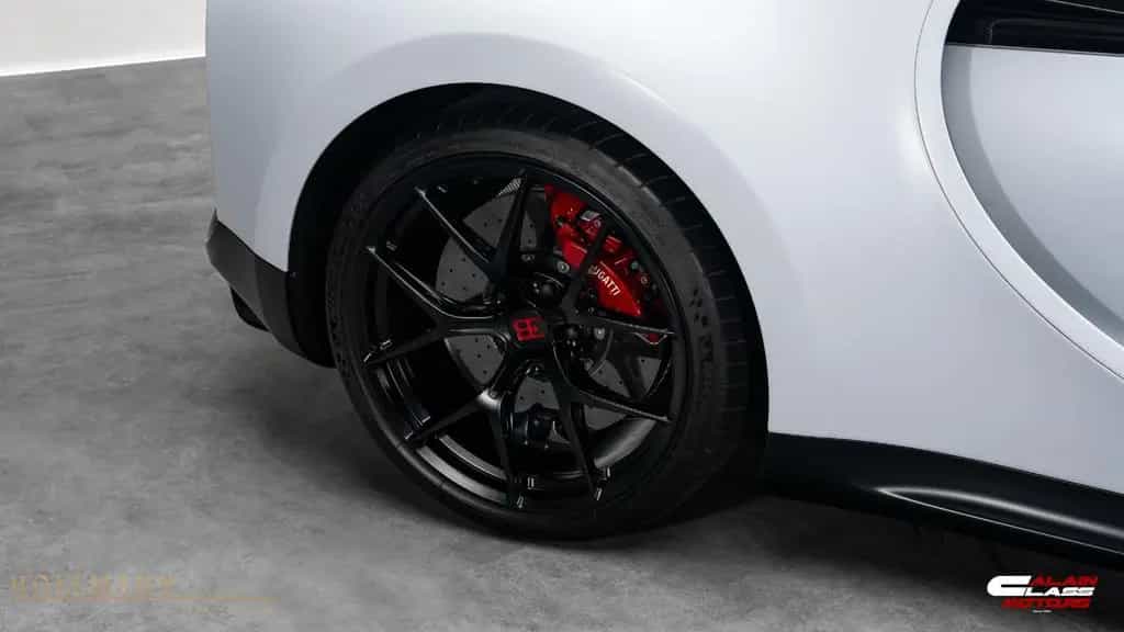 Bugatti Chiron SPORT + W16 + 8L + 1500 PS + CARBON 04/2022-photo-11