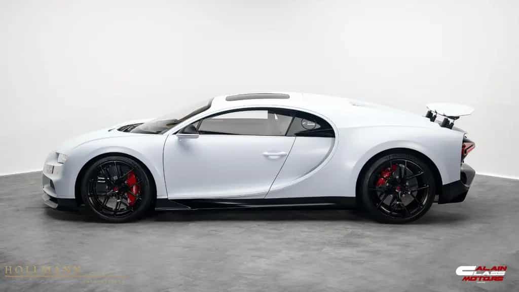 Bugatti Chiron SPORT + W16 + 8L + 1500 PS + CARBON 04/2022-photo-6