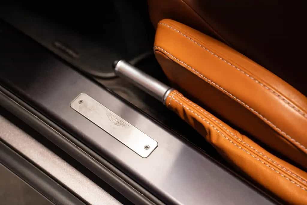 Aston Martin V8 Vantage 4.3l 06/2006-photo-19