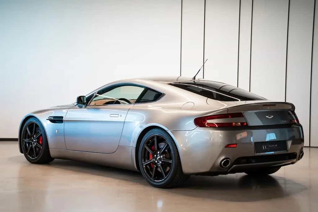 Aston Martin V8 Vantage 4.3l 06/2006-photo-2