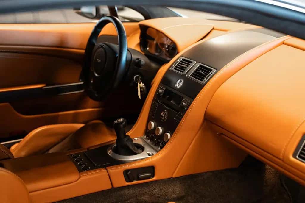 Aston Martin V8 Vantage 4.3l 06/2006-photo-21
